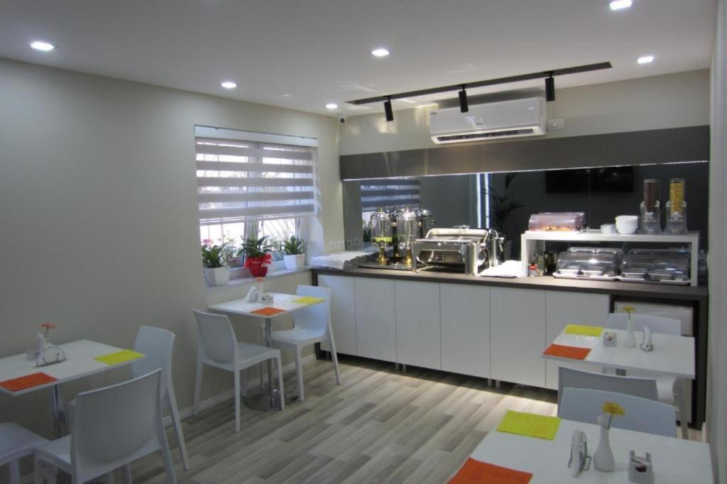 Lili'S Tirana Center Apartments Ngoại thất bức ảnh