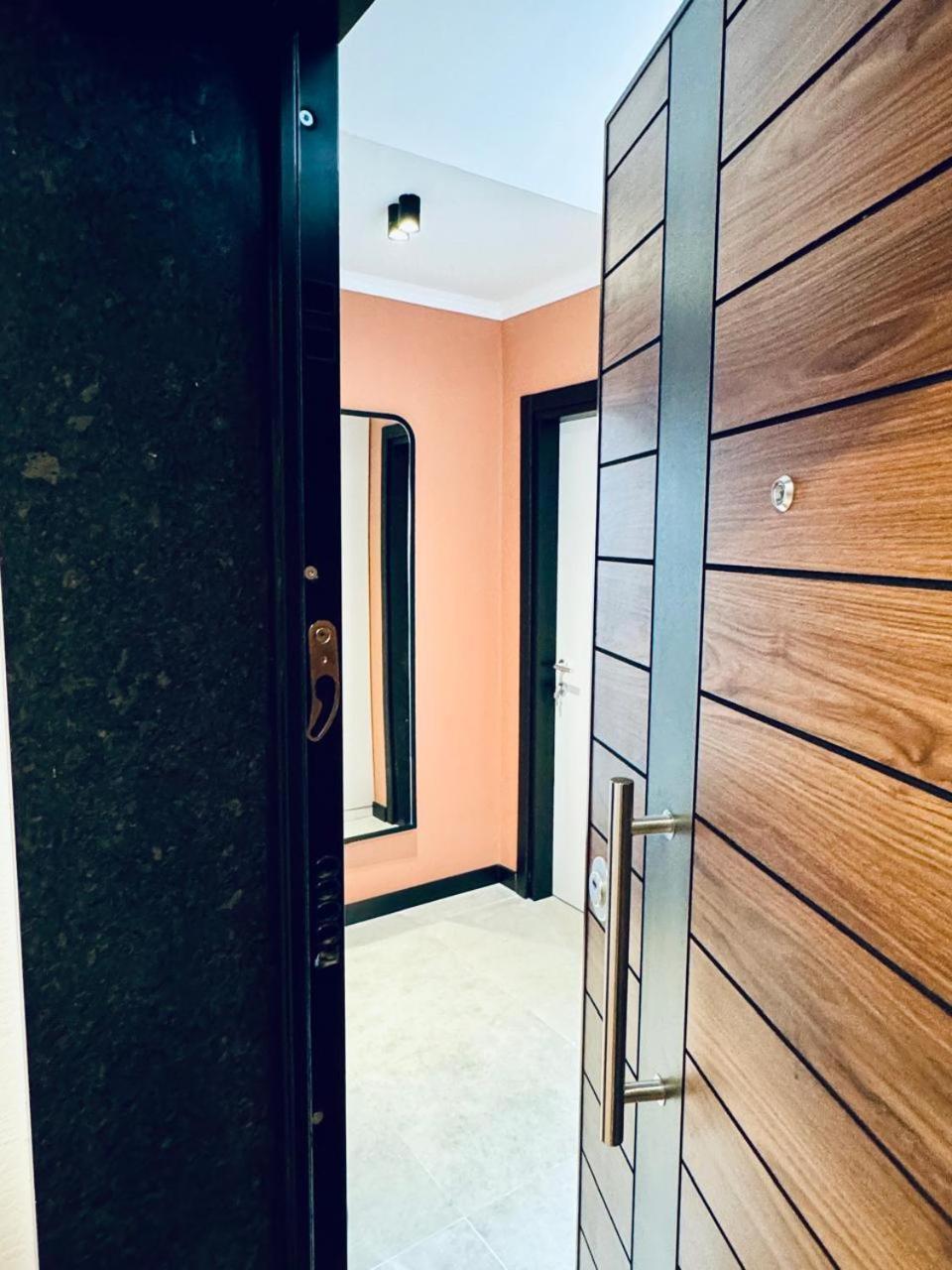 Lili'S Tirana Center Apartments Ngoại thất bức ảnh
