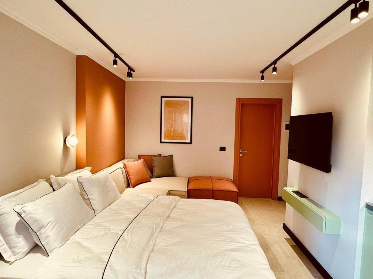 Lili'S Tirana Center Apartments Ngoại thất bức ảnh
